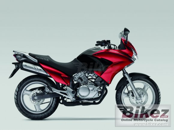 2011 Honda Varadero 125 photo